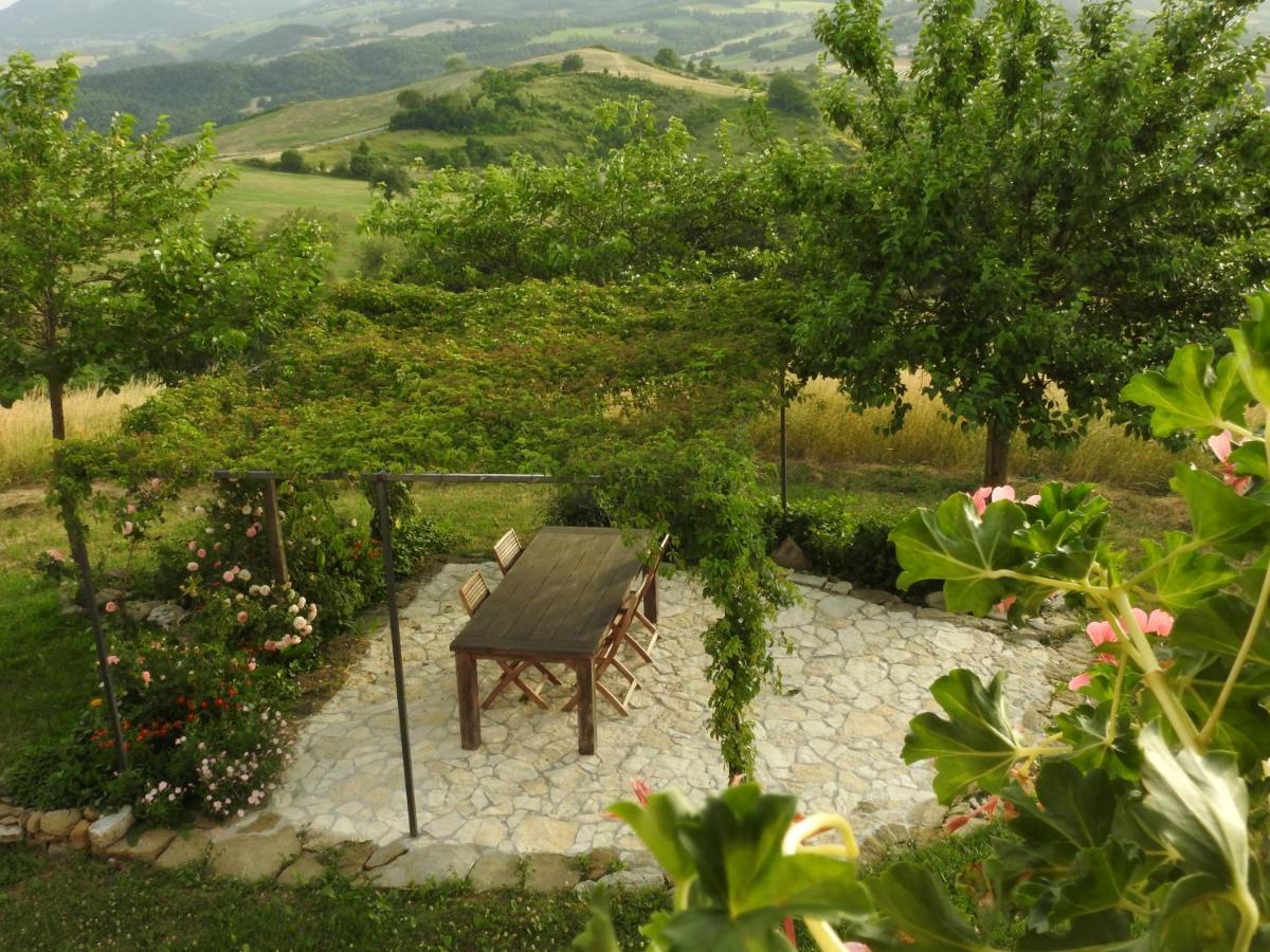 Casale Le Fontanelle Monte Grimano Terme Exterior foto